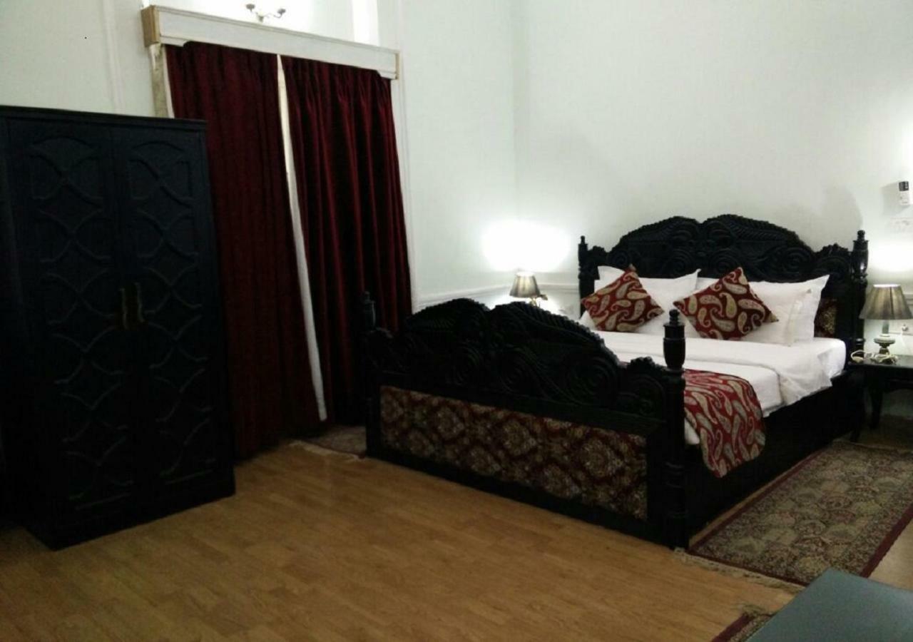 Mpt Rock End Manor, Pachmarhi 호텔 외부 사진